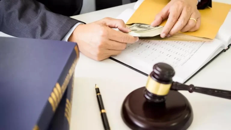 Выселение — с предупреждением, ЧСИ — под контроль: Мажилис одобрил новые меры - изображение 1