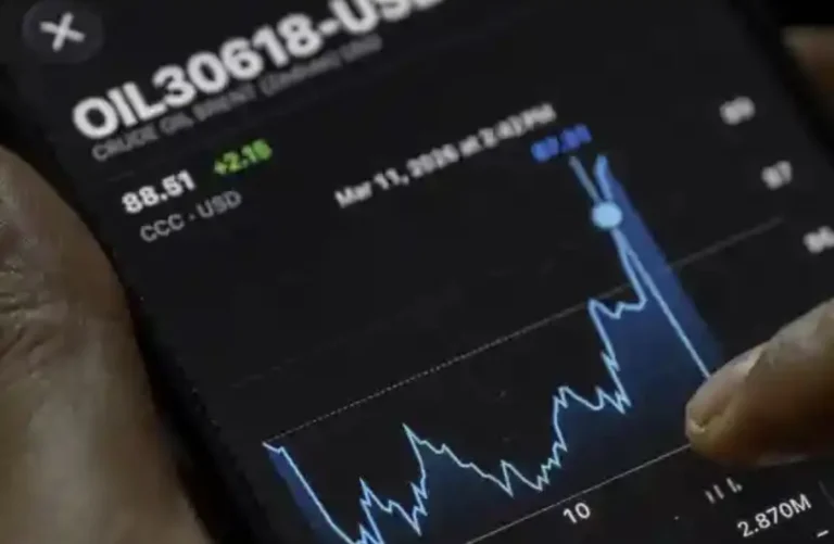 Нефть резко подорожала на фоне угроз Трампа Ирану - изображение 1