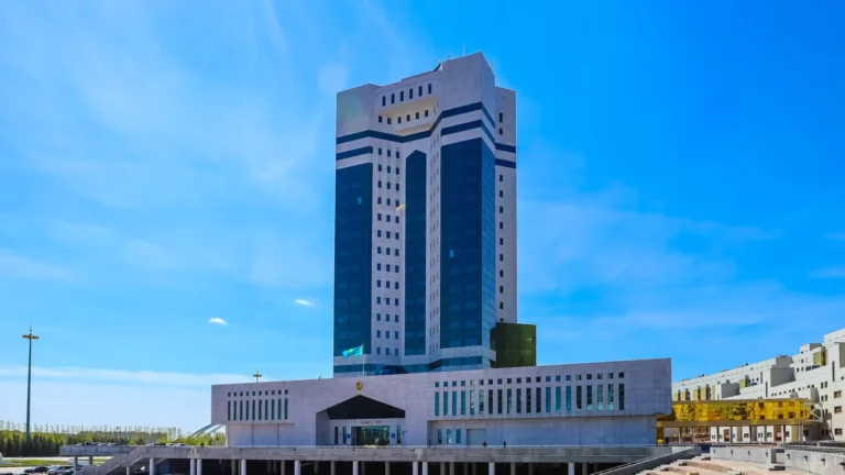 Казахстан создаст новый суперкомпьютер и ускорит цифровую трансформацию - изображение 1