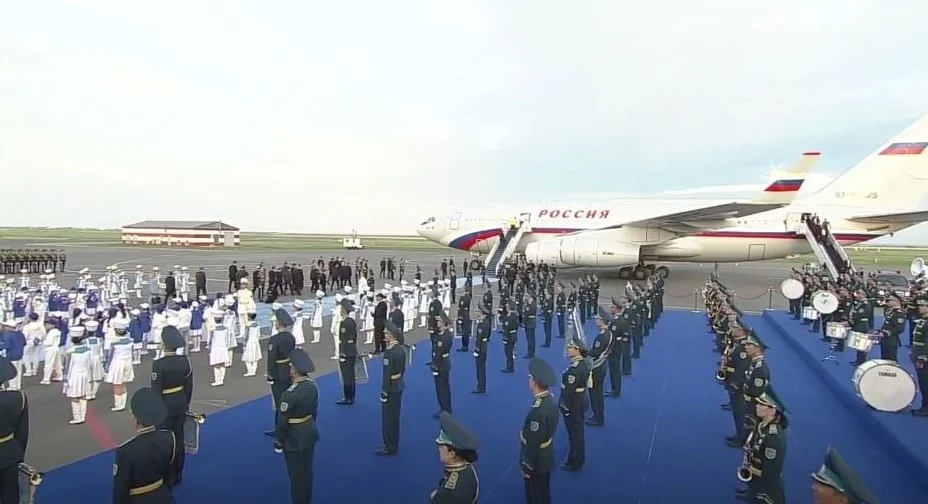 Изображение 2 для Владимир Путин прибыл в Казахстан с государственным визитом