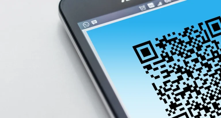 Конец эпохи переводов: Казахстан переводят на тотальный QR-контроль - изображение 1