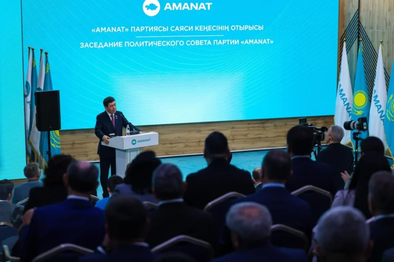 СМИ: AMANAT объединят с новой партией «Әділет» - изображение 1