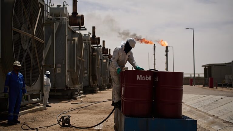 Ирак объявил об открытии гигантского нефтяного месторождения - изображение 1