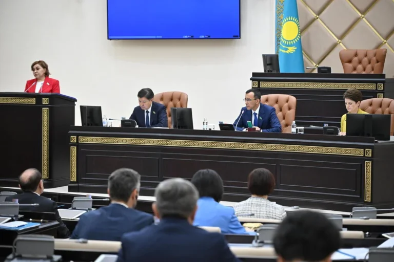 Пенсии, онлайн-покупки и психологи: новые правила для граждан - изображение 1