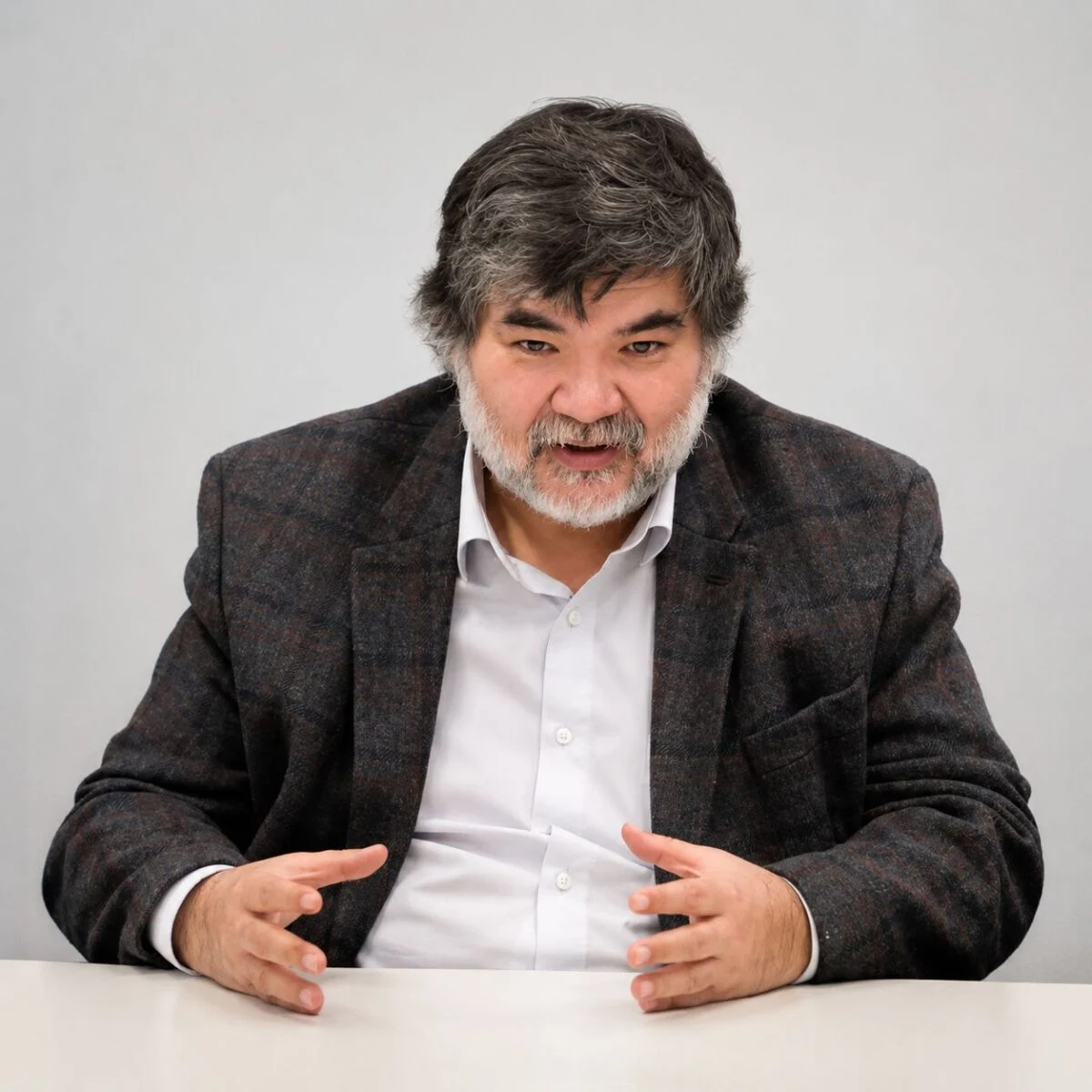 Жарас Ахметов