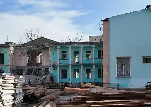 В Кыргызстане предложили на 10 лет запретить снос исторических зданий - изображение 1