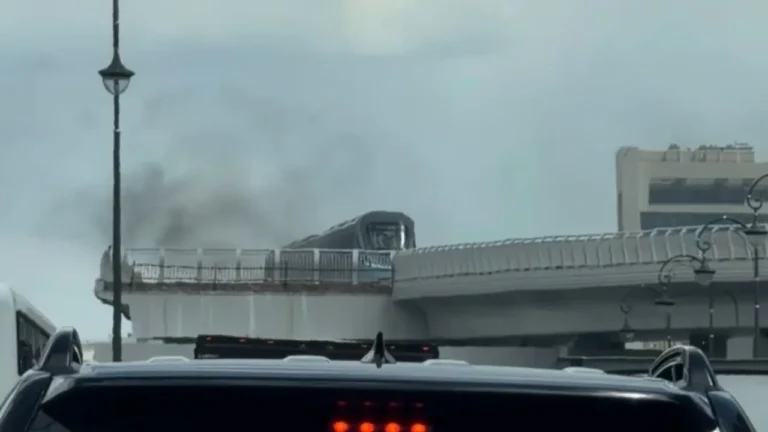 «Арлан» с огоньком: LRT загорелся в день переименования - изображение 1