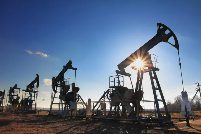 Казахстан потерял 3,5 млн тонн нефти из-за атак на КТК - изображение 1