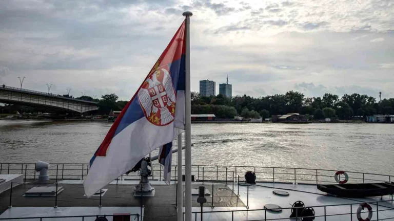 Сербия может отказаться от безвиза с Россией ради Шенгенской зоны - изображение 1