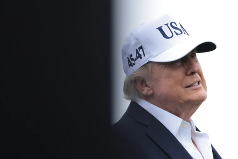 Трамп призвал Зеленского прекратить удары по российским НПЗ - изображение 1