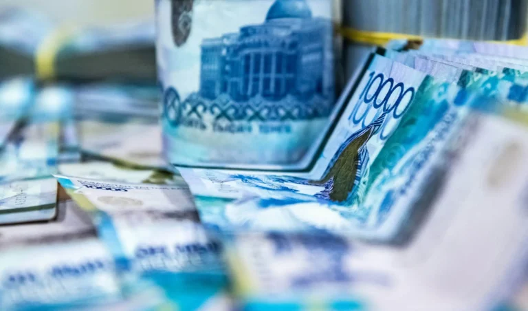 Нацбанк продаст до $300 млн из Нацфонда в сентябре - изображение 1