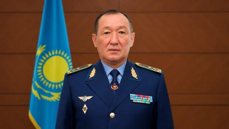 Токаев освободил Даурена Косанова от должности министра обороны - изображение 1