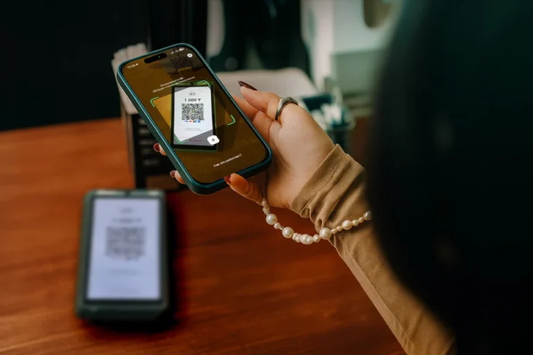 Казахстан запускает QR-платежи за рубежом - изображение 1