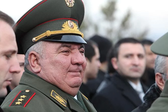 Изображение 3 для У русских бензин скачет, потому что чиновники меняются