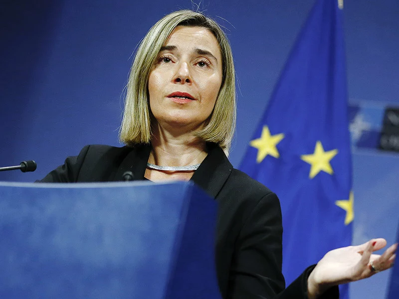 Изображение 3 для Курс рубля в руках Белого дома