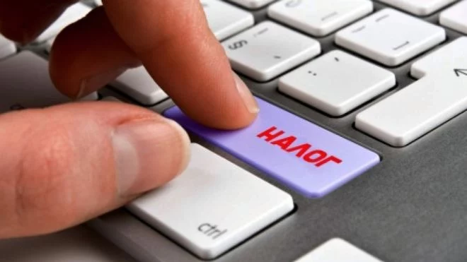 Изображение 3 для Charlie Hebdo троллит Макрона, но не символ Франции