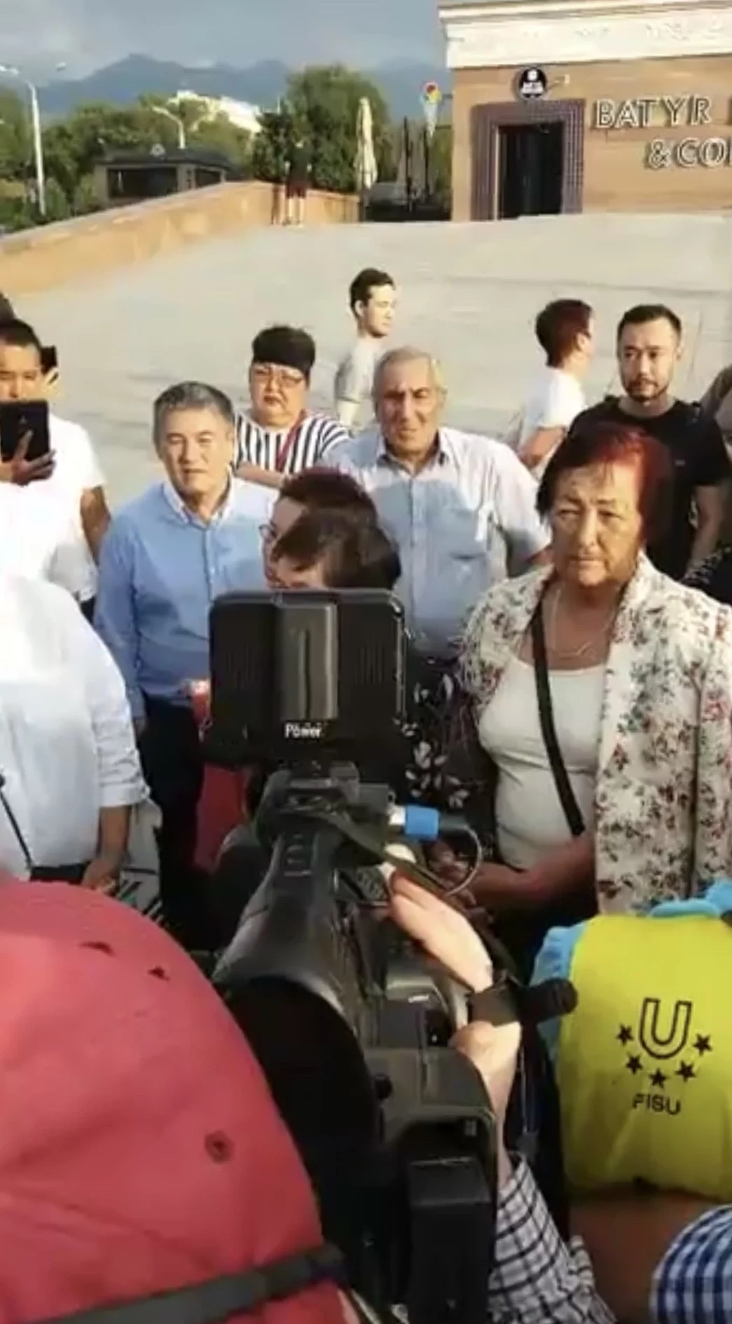 Изображение 2 для На одну страну меньше