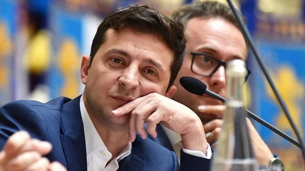 Изображение 3 для Праздник близко. Активистов закрывают