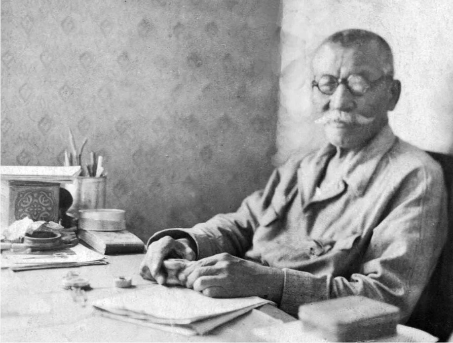Изображение 3 для Динмухамед Кунаев, руководивший Казахстаном 26 лет в качестве І секретаря ЦК Компартии Республики и 7 лет в качестве председателя Совета Министров, за год до своей кончины в беседе с журналистом поделился этой тайной, которую скрывал почти 60 лет.