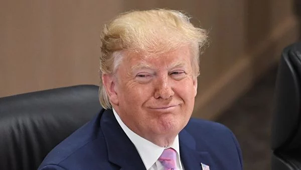 Изображение 1 для Президент США посетовал, что Обаме дали премию, а ему - нет.