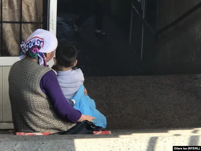 Изображение 3 для Старшей дочери экс-президента продлили срок