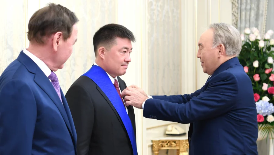 Изображение 3 для Первый президент Казахстана вручил государственные награды к Дню Независимости