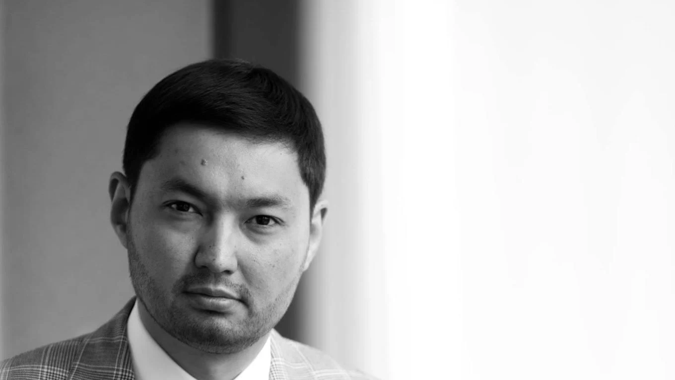 Изображение 3 для Бизнесмен Кенес Ракишев, зять Имангали Тасмагамбетова, планирует приобрести страховую компанию Amanat.