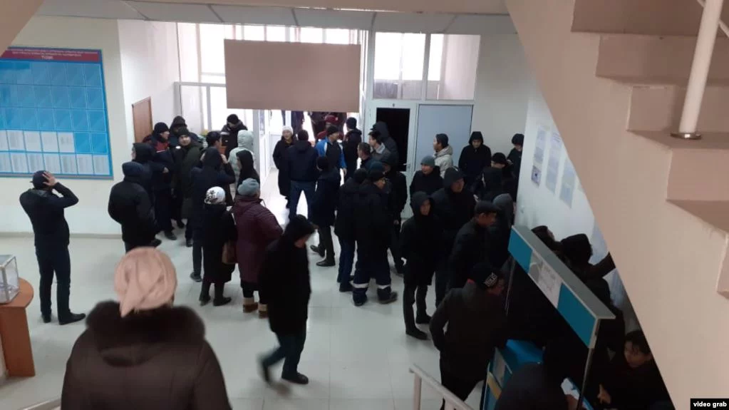 Изображение 2 для Трамп может ограничить въезд в США жителям Кыргызстана и Беларуси