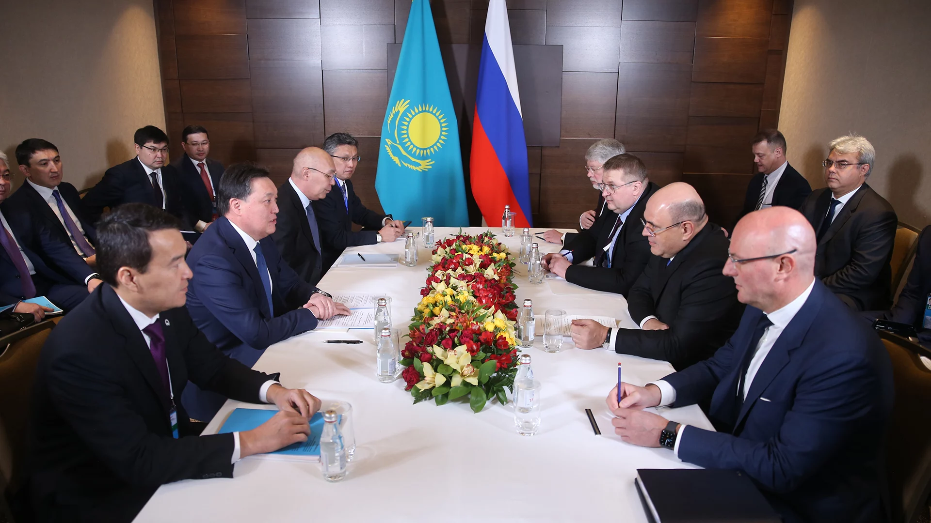 Изображение 3 для Путин станет Верховным правителем?