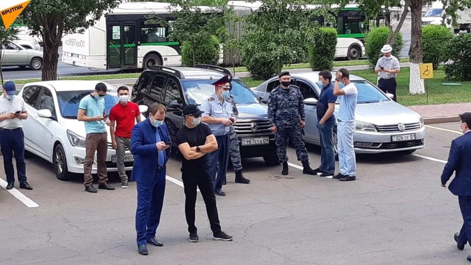 Изображение 2 для Молчаливый протест многодетных матерей