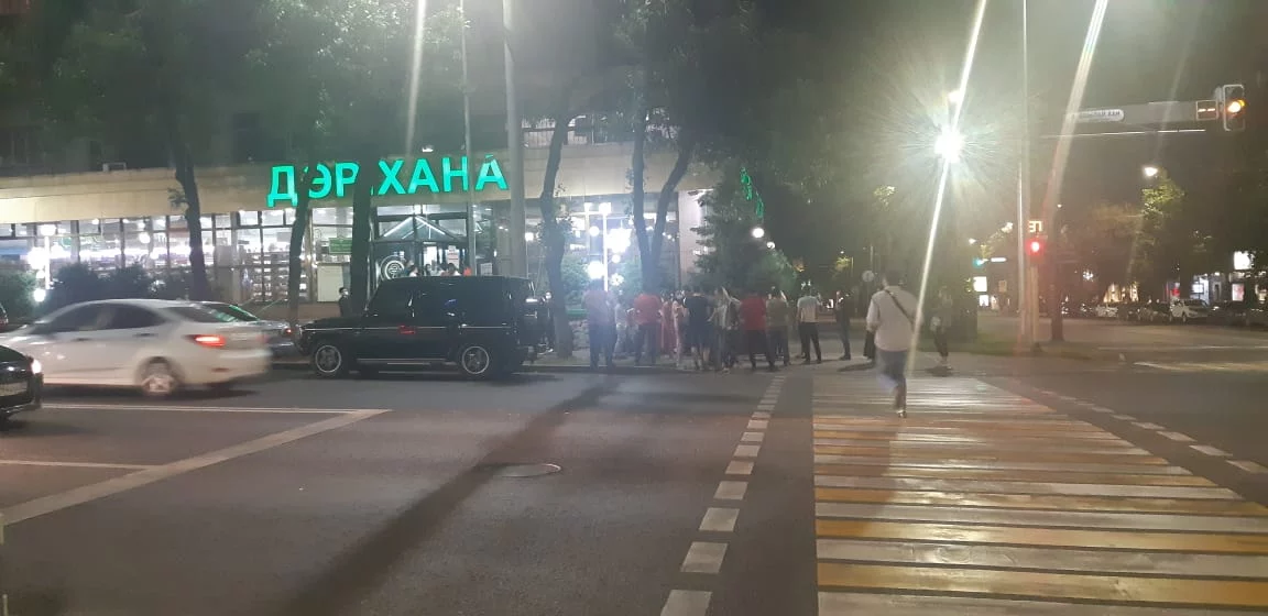Изображение 1 для В панике алматинцы скупают медикаменты, что привело к дефициту лекарств