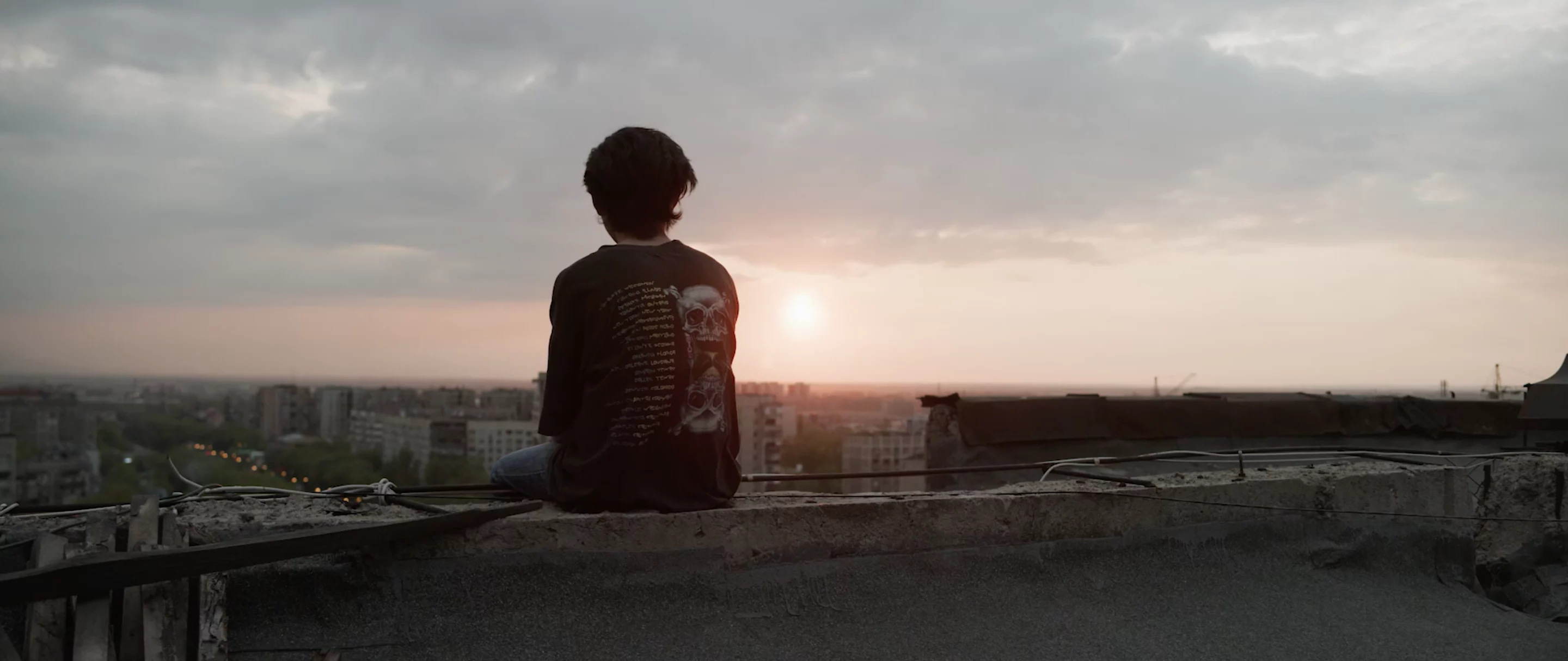 Изображение 3 для «18 килогерц» Фархата Шарипова