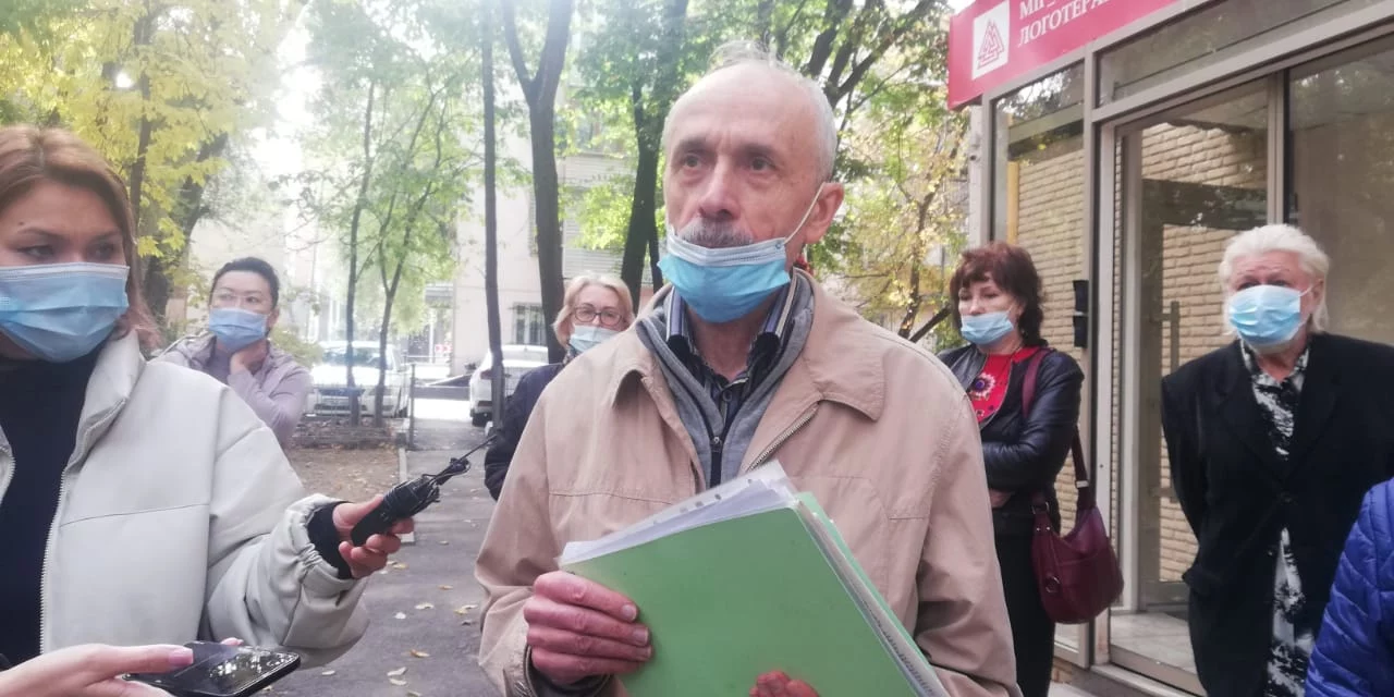 Изображение 8 для Пенсионеры Алматы пожаловались на рейдерский захват домов