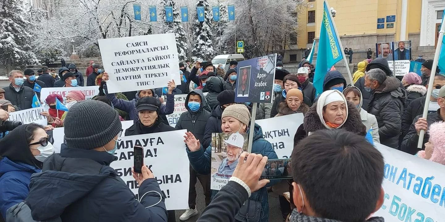 Изображение 2 для Оппозиция Казахстана объявила о бойкоте парламентских выборов