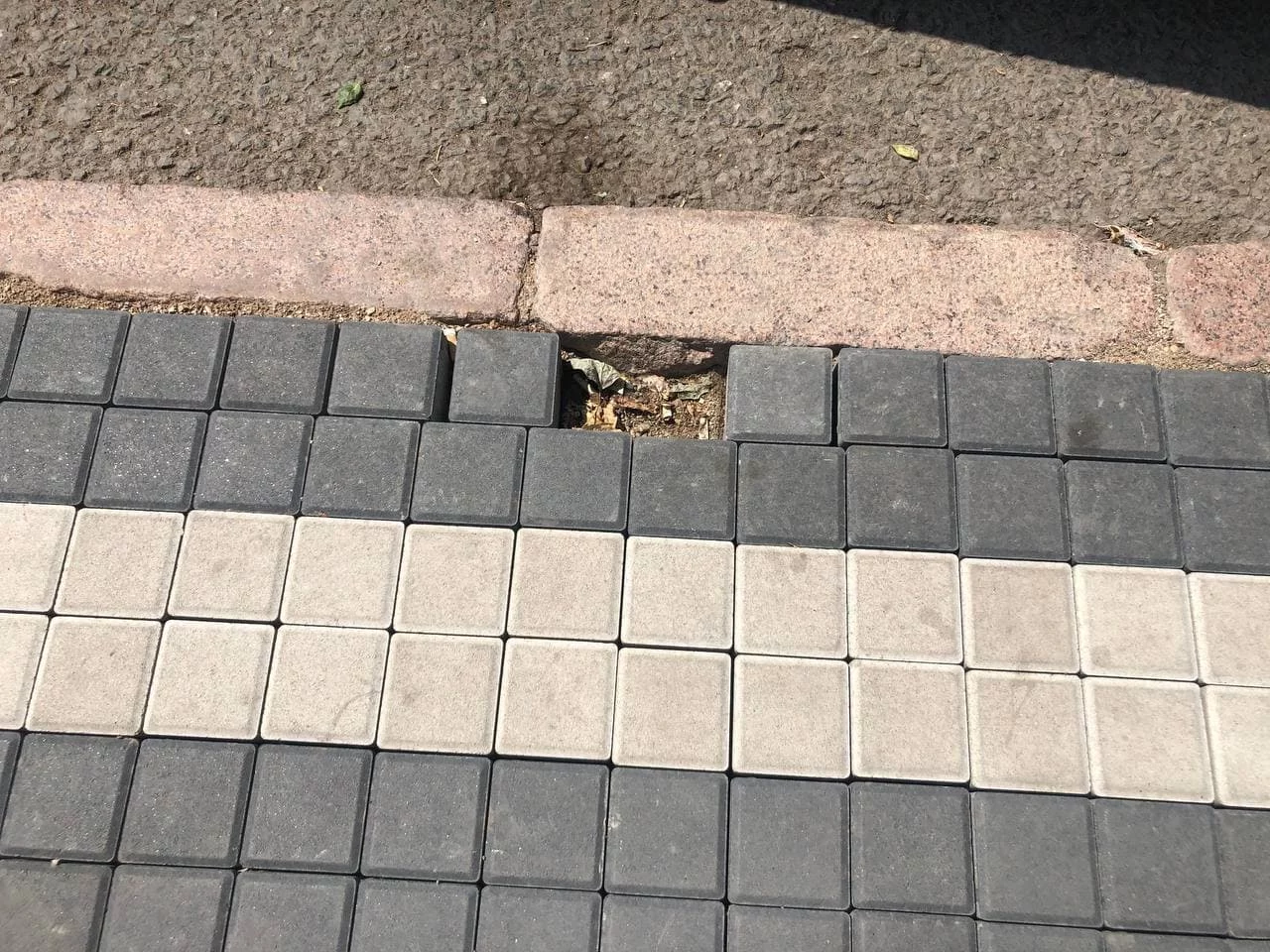 Изображение 14 для Новые тротуары в Нур-Султане не продержались и неделю