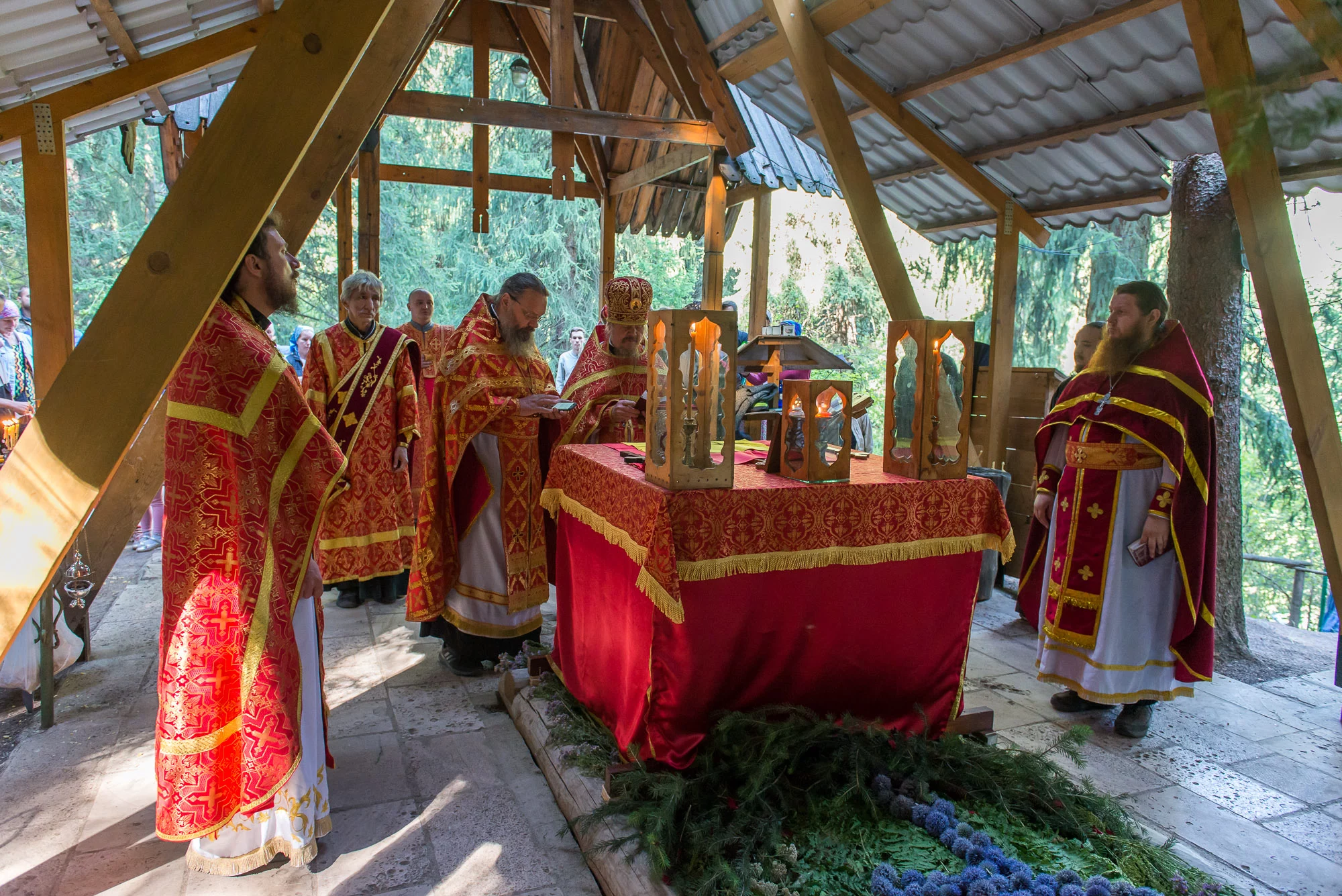 Изображение 7 для Алматинцы почтили память мучеников Серафима и Феогноста