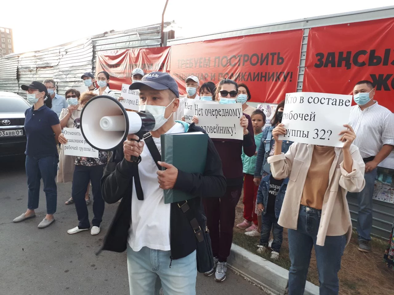 Изображение 8 для В Нур-Султане продолжаются протесты против точечной застройки
