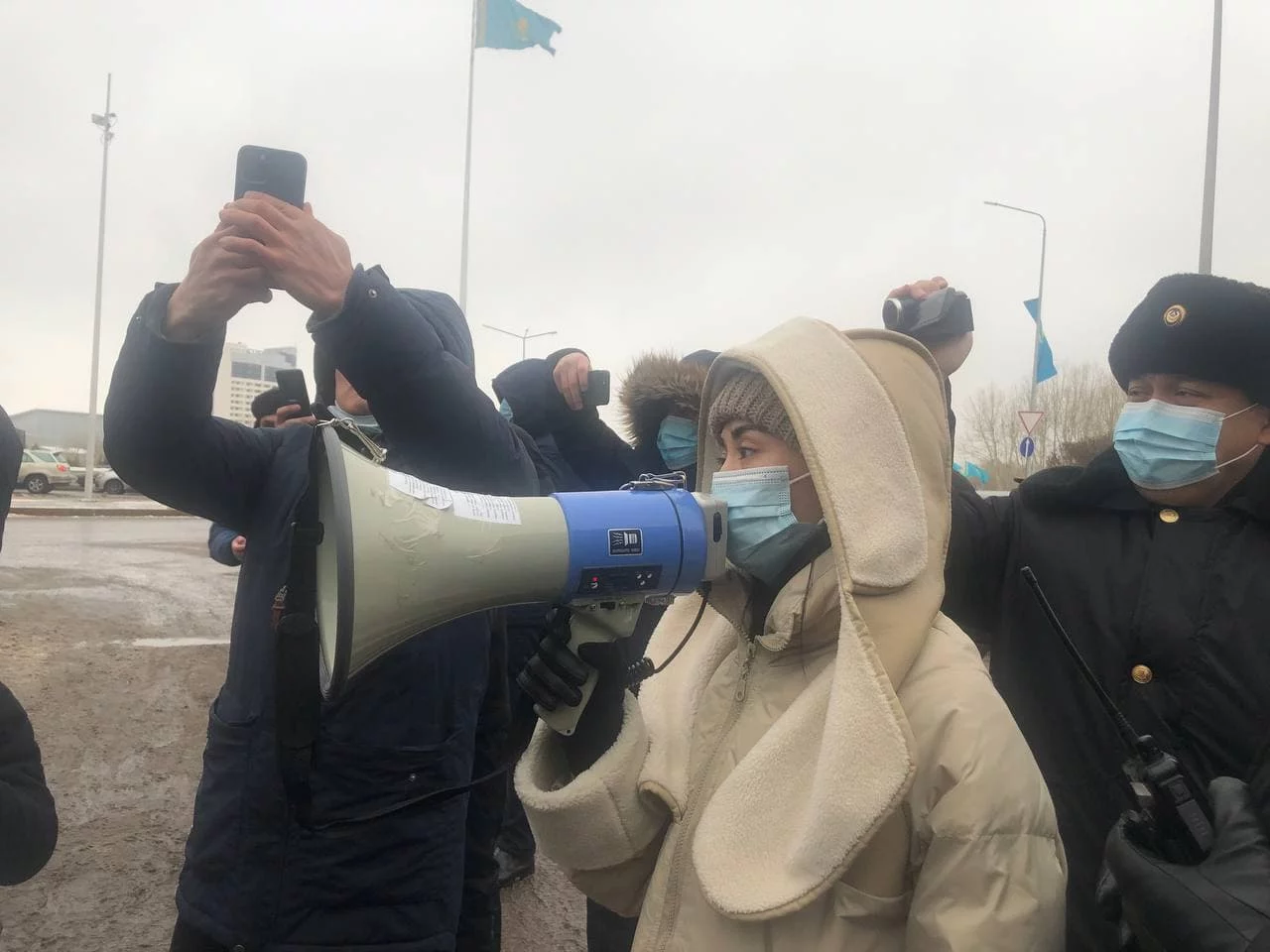 Изображение 4 для В Международный день инвалидов прошли два митинга с требованием санкций и отставок министров