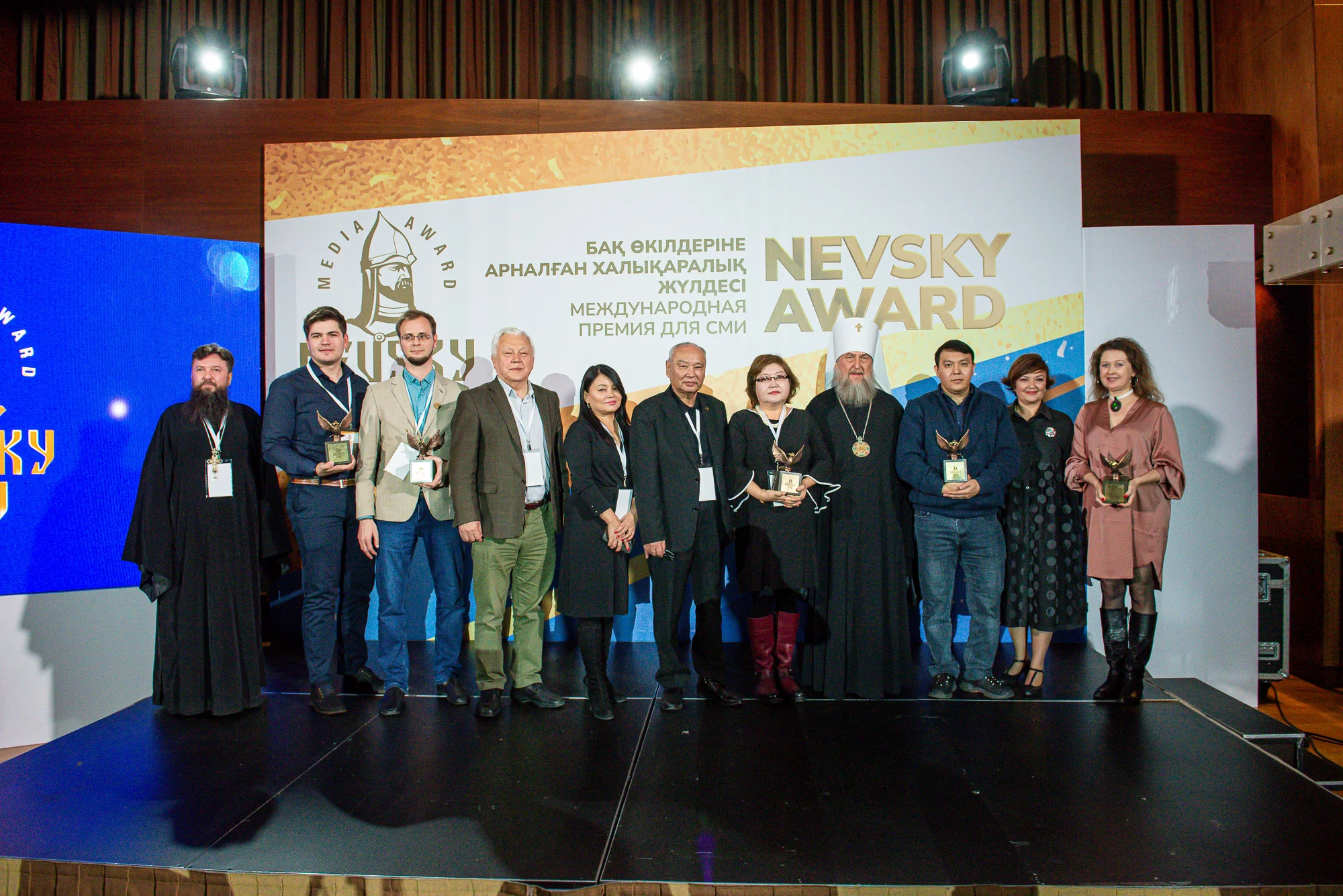 Изображение 5 для Exclusive.kz награжден ежегодной международной Премией Nevsky Award