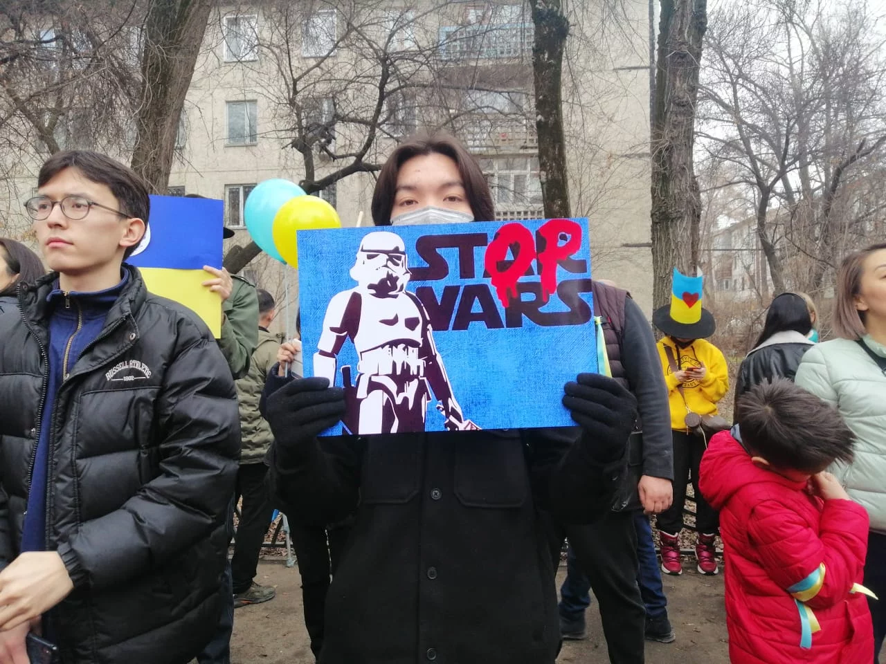 Изображение 6 для В Алматы прошел митинг в поддержку Украины