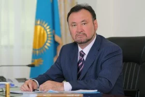 Изображение 1 для Кул-Мухаммед: «Гражданским долгом каждого казахстанца является глубоко уважительное отношение к этим поистине святым ценностям нашей Независимости - государственный Флаг, Герб и Гимн»
